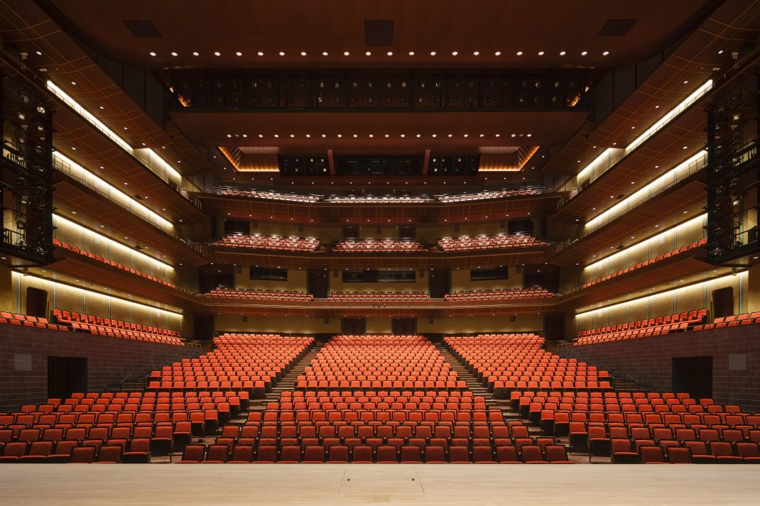 Nhà hát Rohm (Kyoto) - nơi sẽ diễn ra lễ trao giải Music Awards Japan lần đầu tiên rohm-theatre
